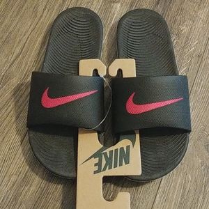 Nike flip flops